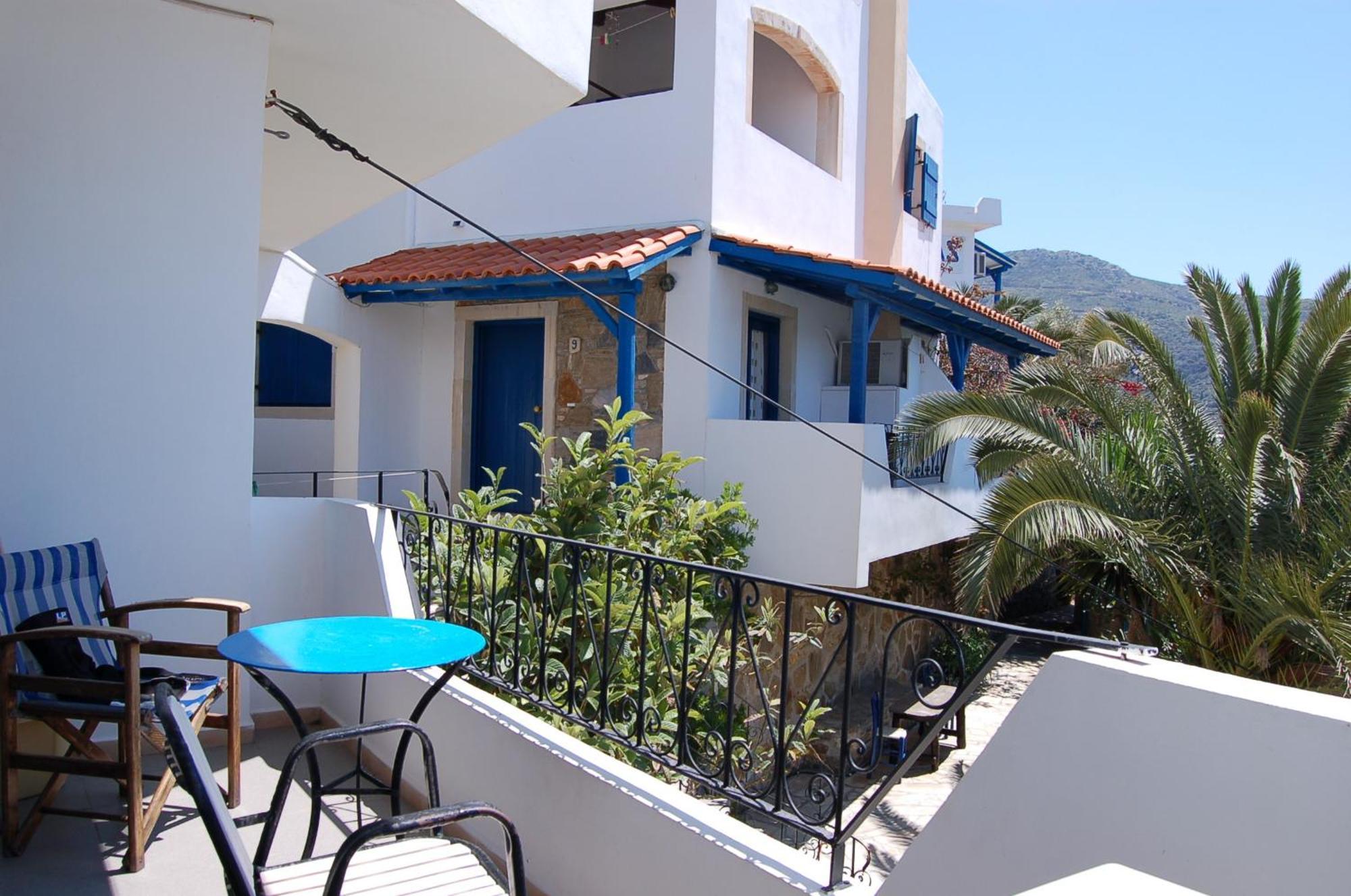 Patras Apartments Fourni Extérieur photo
